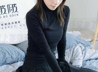 BoBoSocks袜啵啵 – 小甜豆又来了，私房原图配上塞得满满的厚白丝，再也无法拒绝。
