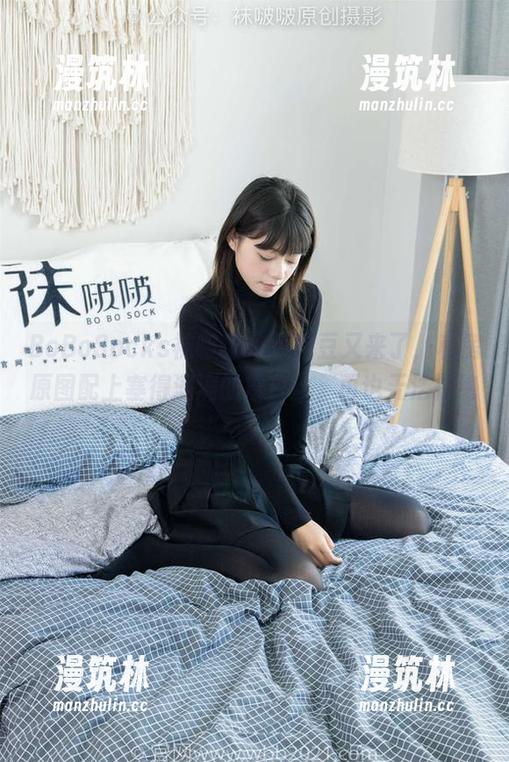 BoBoSocks袜啵啵-小甜豆 BoBoSocks袜啵啵 - 小甜豆又来了,私房原图配上塞得满满的厚白丝,再也无法拒绝。