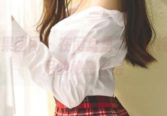 GIRLT果团网 – 在网盘里，王语纯与比基尼的秘密聚会