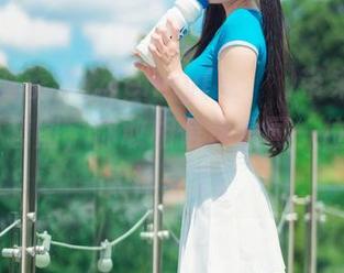 在这圣诞季节，Jenny(정제니)带来了[DJAWA]套图，你敢相信这是同一位博主？太神奇了。