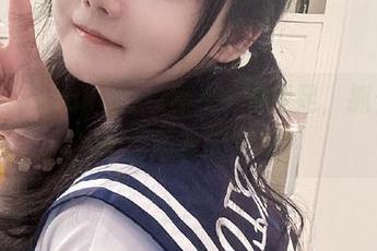 精选Sayako＿今年4岁的裸足，抓住那毫无防备的真实
