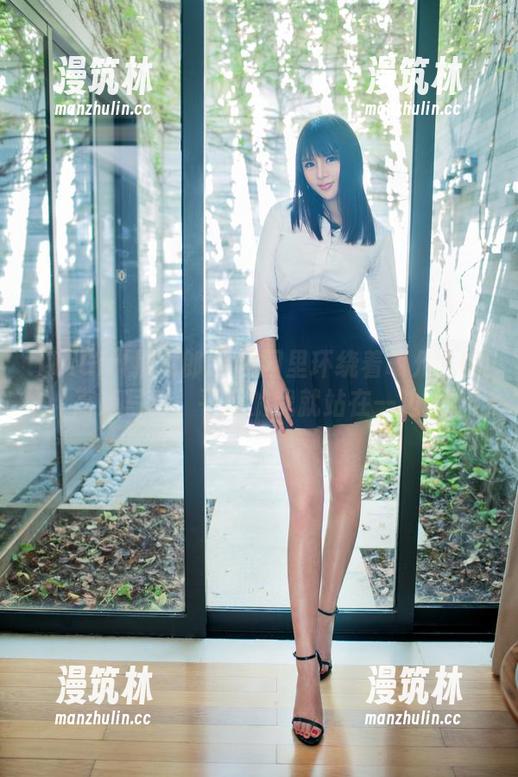 TuiGirl推女郎 - 校园里环绕着胡允儿的高清写真，平凡的我就站在一边。