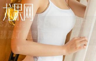 UGirls尤果网 – 今日份的李思宁泳池全集，犹豫了整整两天才按下播放键…