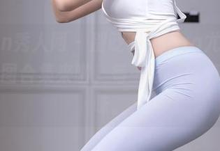 Xiuren秀人网 – 别眨眼，Egg尤妮丝的和服美图合集来啦，每一张都透着一股韵味。