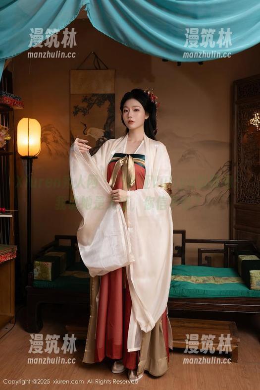 Xiuren秀人网 - 严利娅Yuliya的图包：我说她是天使，你信不信？