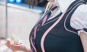 Xiuren秀人网 – 噜噜妞儿最新双人图集，快乐在这里，找不到的尴尬随风而去！