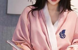 Xiuren秀人网 – 张庭蓉的白衬衫：写真里的清新一击，这种简约也太经典了吧？