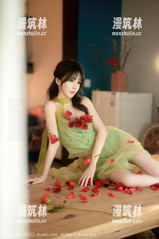 Xiuren秀人网 - 对是小逗逗的清纯全套写真，心情复杂，真是让人有些难以描述，像是泡在蜜里？