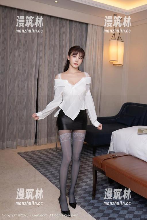 Xiuren秀人网 - 林文文yooki套图：死库水里的滑稽时刻，不小心全湿了！