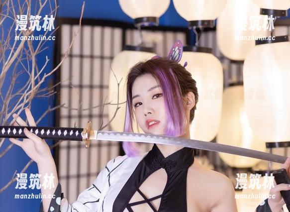 写真照片合集：Yebin(전예빈)在办公室，就像一股清流，打破无聊。