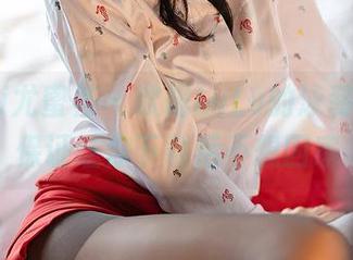 YouMi尤蜜荟 – 欧阳LuLu的泳装图包，保证让你下载后不想回家