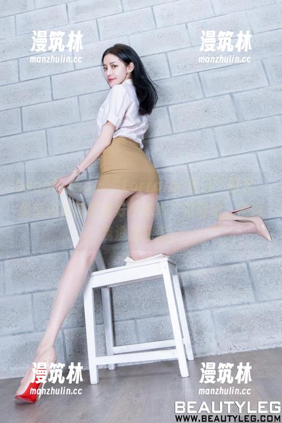 beautyleg-Lorraine beautyleg - “Lorraine夏日”图包,最新内容请自备好小本本,记笔记,别说我没提醒你。