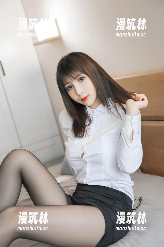 w黑米粥w w黑米粥w的美腿cos系列,每一张照片都是腿控的终极专属!