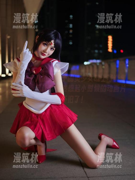 一米八的大梨子 精选一米八的大梨子的美少女战士写真集,这份画风让我突然想起小时候的动画片,太怀旧了!