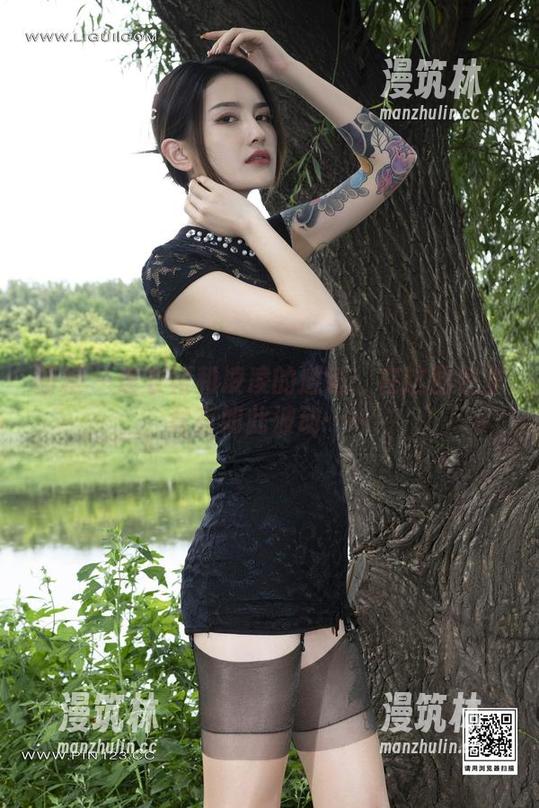 丽柜-凌凌 丽柜 - 连衣裙和凌凌的邂逅:在这图包里竟有如此波动……