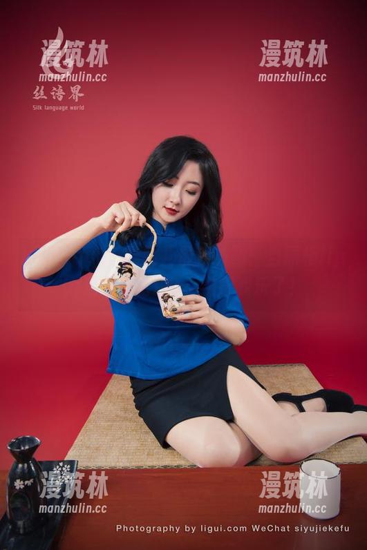丽柜ligui-酷媚儿 丽柜ligui - 酷媚儿最新美图:当丽柜ligui遇上奇葩T台,结果我乐了!