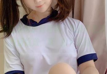 当依依超级懒拿起相机，女孩们在高清中慢慢绽放，真該拍下来的。