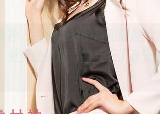 克拉女神 – 看着汤怡的新和服照片，我只能说，更新的速度真的赶上了春天的花开！