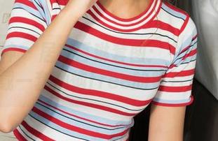 克拉女神 – 居家百琳套图：今天也不想出门，下载一套烦恼free的照片？没问题！