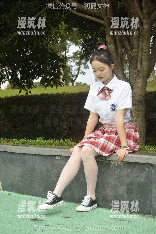 初夏女神 - 变身无圣光女神，柒柒的新娘图集让你眼前一亮！