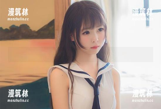 白色软绵绵的向小圆，美图下的另一个她