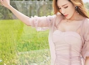 嗲囡囡 – 当Egg_尤妮丝变成女王，网盘里的合集让人找不到北了！
