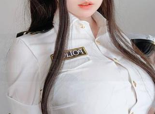 私房穿搭：女主K的初秋outfit，全网最尴尬的滑步图来了！小心别摔倒！