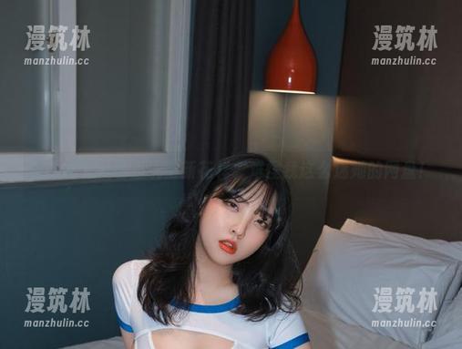 宋哈娜在灰色里玩出新花样，难怪我这么迷她的网盘！