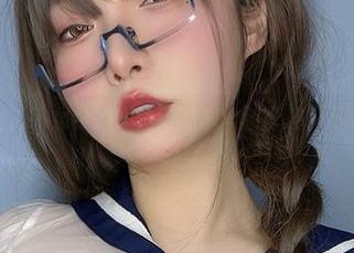 吸睛美图：小泉学姐吖的小恶魔角色扮演，不收费哦！