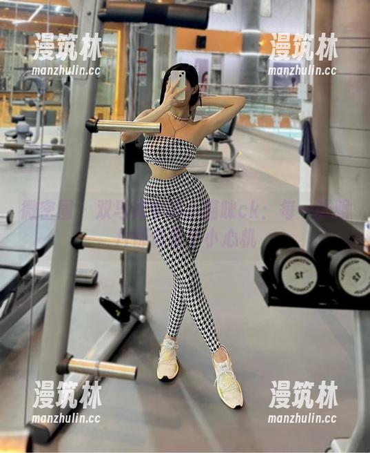微密圈 - 双马尾中的小猫咪ck：每一张照片都像是个小心机