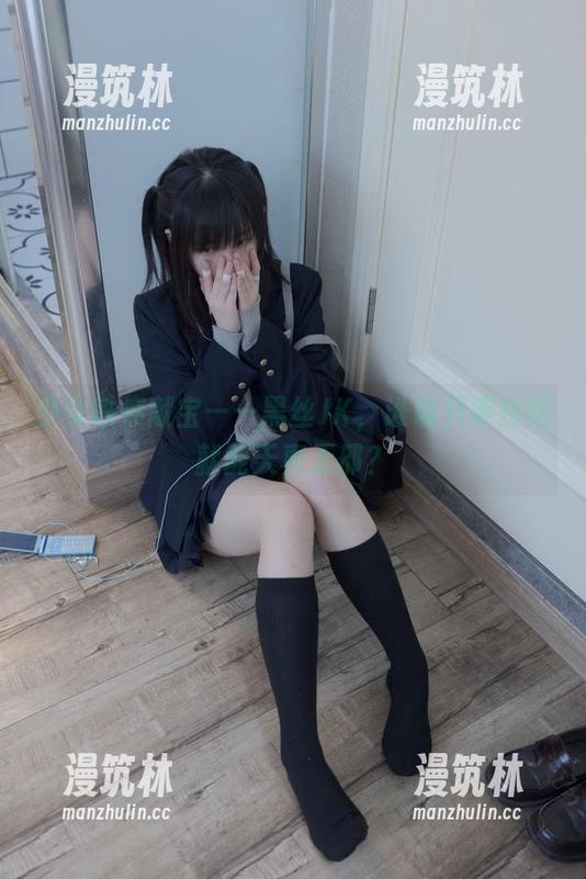 少女秩序献宝——黑丝JK，谁说只要白袜就能天真无邪？