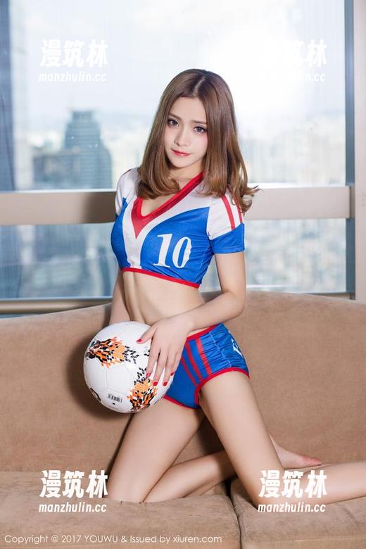 尤物馆-Rebecca_吴颖茵 尤物馆 - Rebecca_吴颖茵的毛衣会说话,哦不,资源她来告诉我们,暖和冬天心都快化了!