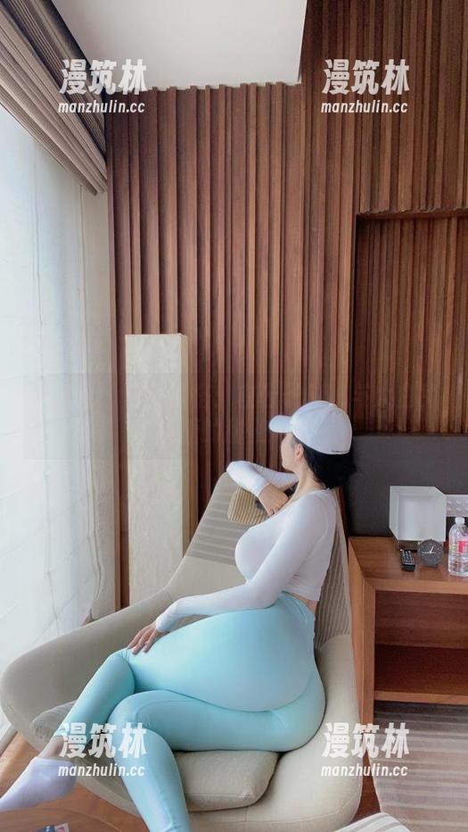 微密圈 - 套图混搭：左公子666与大白兔奶糖的甜蜜游戏