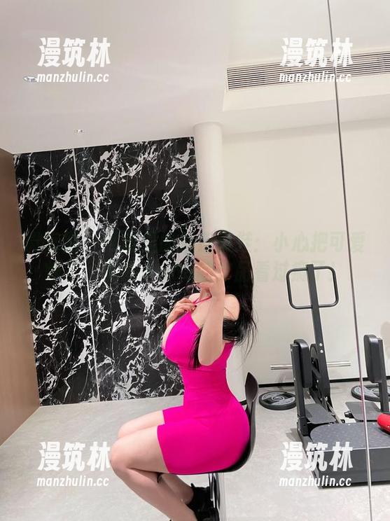微密圈 - 网盘里的俏皮女娃：小心把可爱炸了，左公子666的作品看过瘾了！