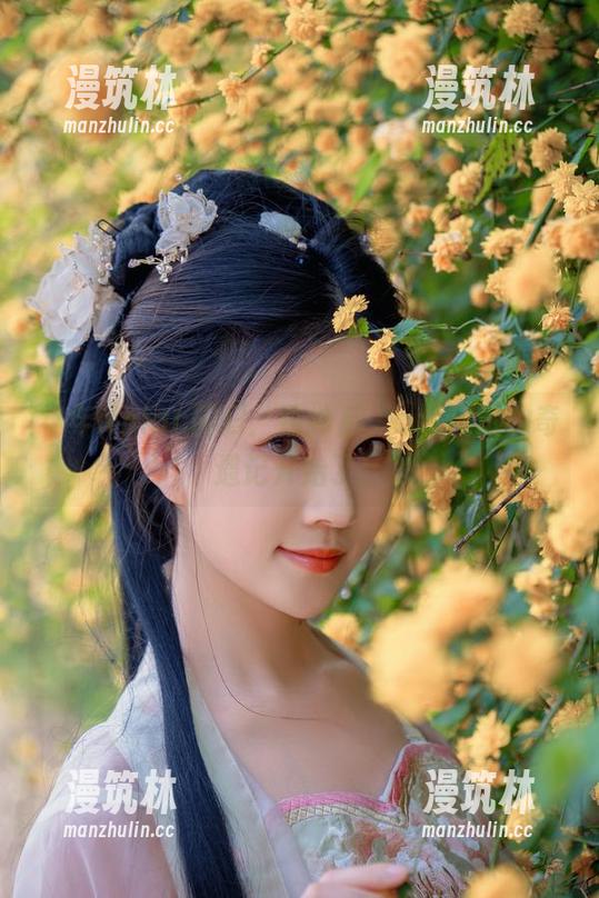 年年Nnian回归：婚纱后，cos精选的奇遇记开始了！