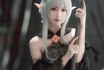 这一套私房写真，弥音音ww和德丽莎怎么有种说不出的默契，美到让人愣神！