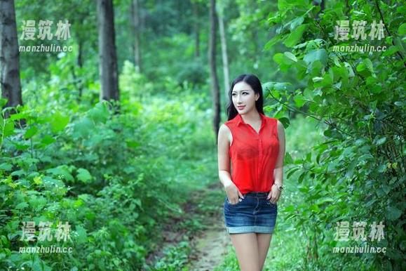 推女郎 - 沙子说：看我的丝袜，下载前请备好GIF动图！