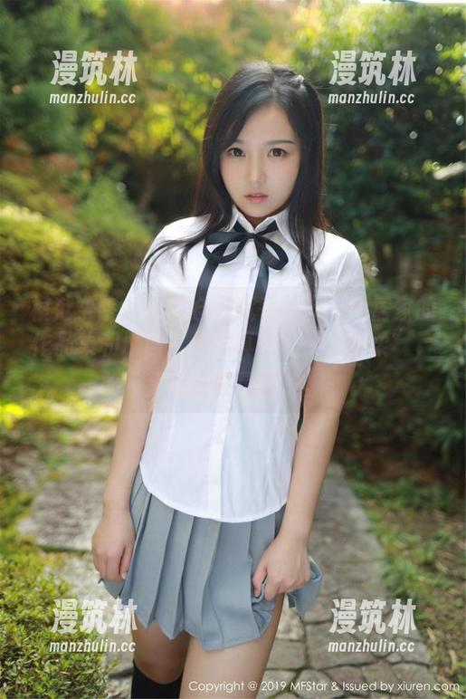 模范学院 - 透过仓井优香的窗——居家的作品集和原图，光线真是过于“温柔”，我都快被晃瞎了。