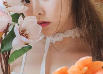 波萝社 – 许诺Sabrina的浴室美图，不小心变成了私人展览