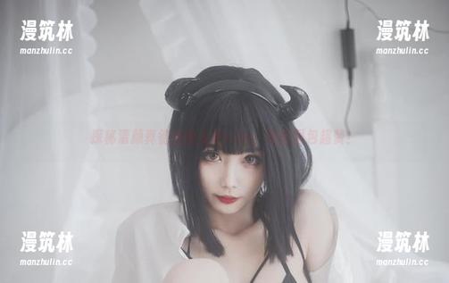 探秘清颜真德秀的女友cos，她的图包超赞！