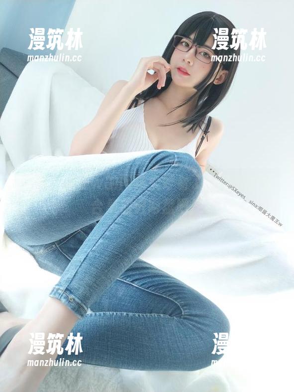 眼酱大魔王w的网袜太好看了，赶紧把这合集放进网盘吧！
