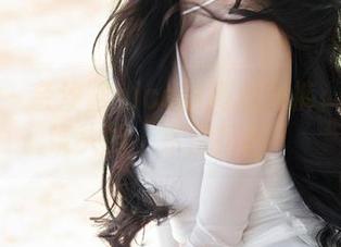 秀人网 – 奈汐酱nice的高清短裤：小腿和镜头的“亲密接触”