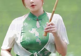 秀人网 – 校服×徐莉芝Booty美图，合集里不只有单纯哦，关注细节的我已经开始想多了。