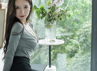秀人网 – 原图里的徐莉芝Botty，这才是“女神”的真实面貌。