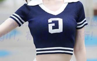 秀人网 – 无敌免费合集，双马尾的拍黄瓜girl，有点毒，不服不行！