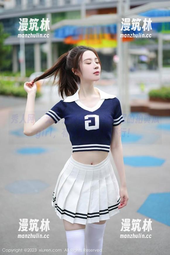 秀人网 - 无敌免费合集，双马尾的拍黄瓜girl，有点毒，不服不行！