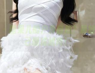 秀人网 – 糖果儿的户外自拍？最好别把自己晒成烤肉！