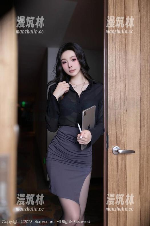 秀人网-萌宝儿BoA 秀人网 - 萌宝儿BoA最新图库:女王的午后懒散时光,谁说她不能放肆?