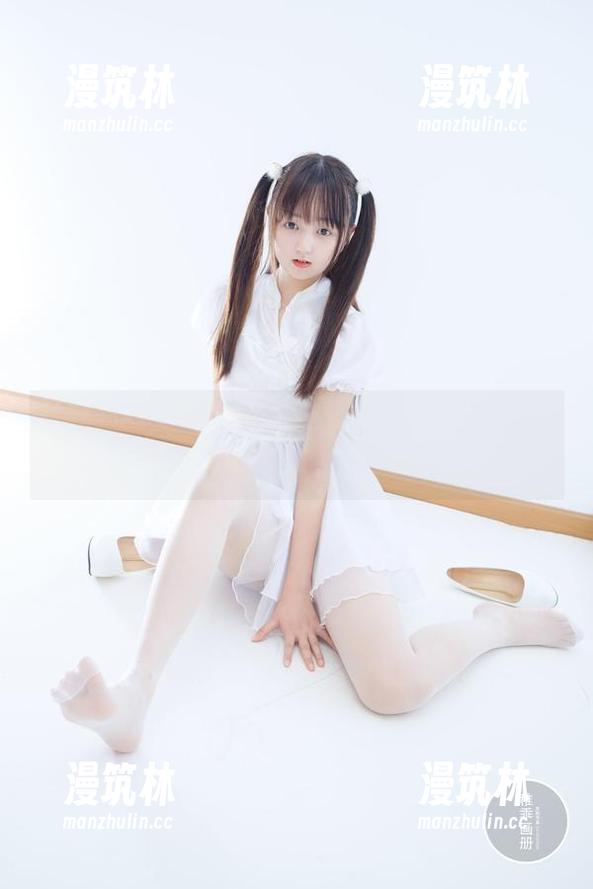 稚乖画册 - 办公室里的生煎团团：网盘里的写真宝藏藏太深？