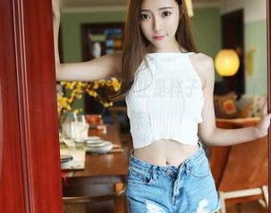 美媛馆 – 刘飞儿Faye的网袜不止是样子，高清下载看后再细品滋味。